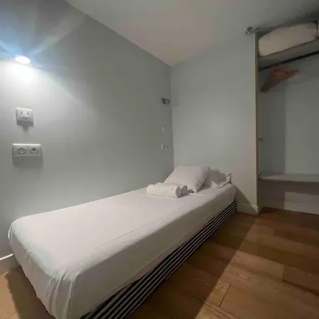 Le Marais Duplex - Steps From Pompidou Aldaro Apartment